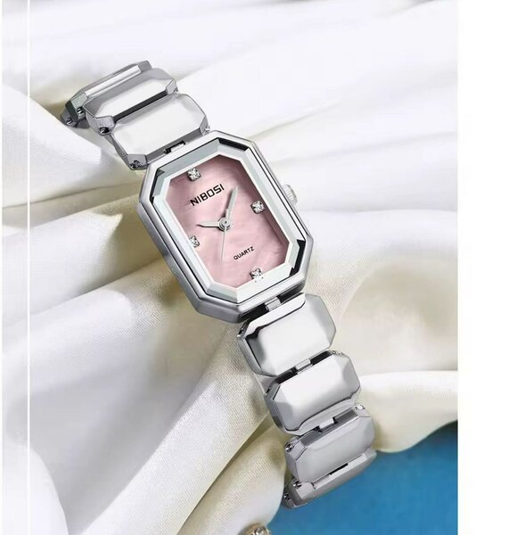 Montre Nibosi pour femme élégante