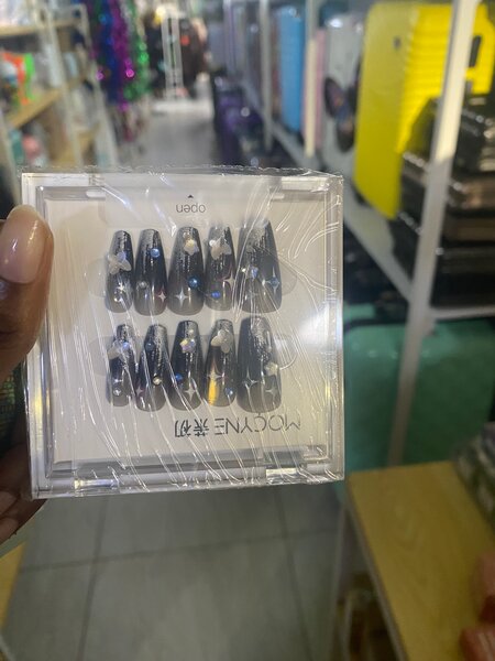 Ongles Postiches Élégants