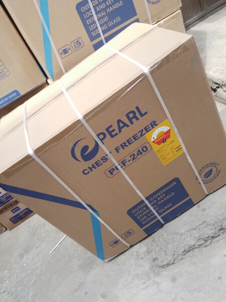 PEARL 240L CHEST FREEZER