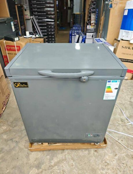 Congélateur coffre compact 100L