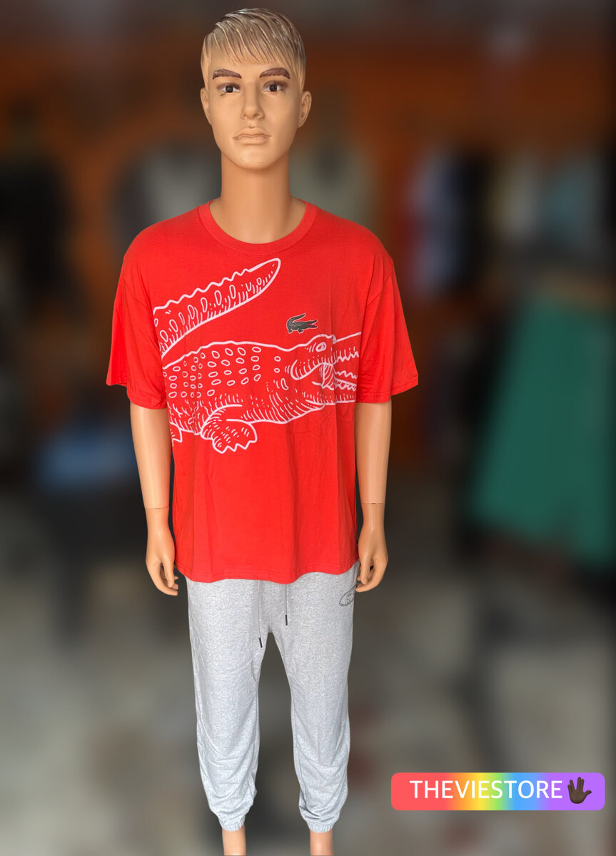 T-shirt rouge imprimé crocodile