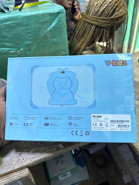Tablette des enfants. V-kid1