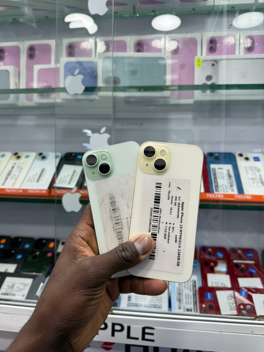 15 simple 128 Go quasi neuf