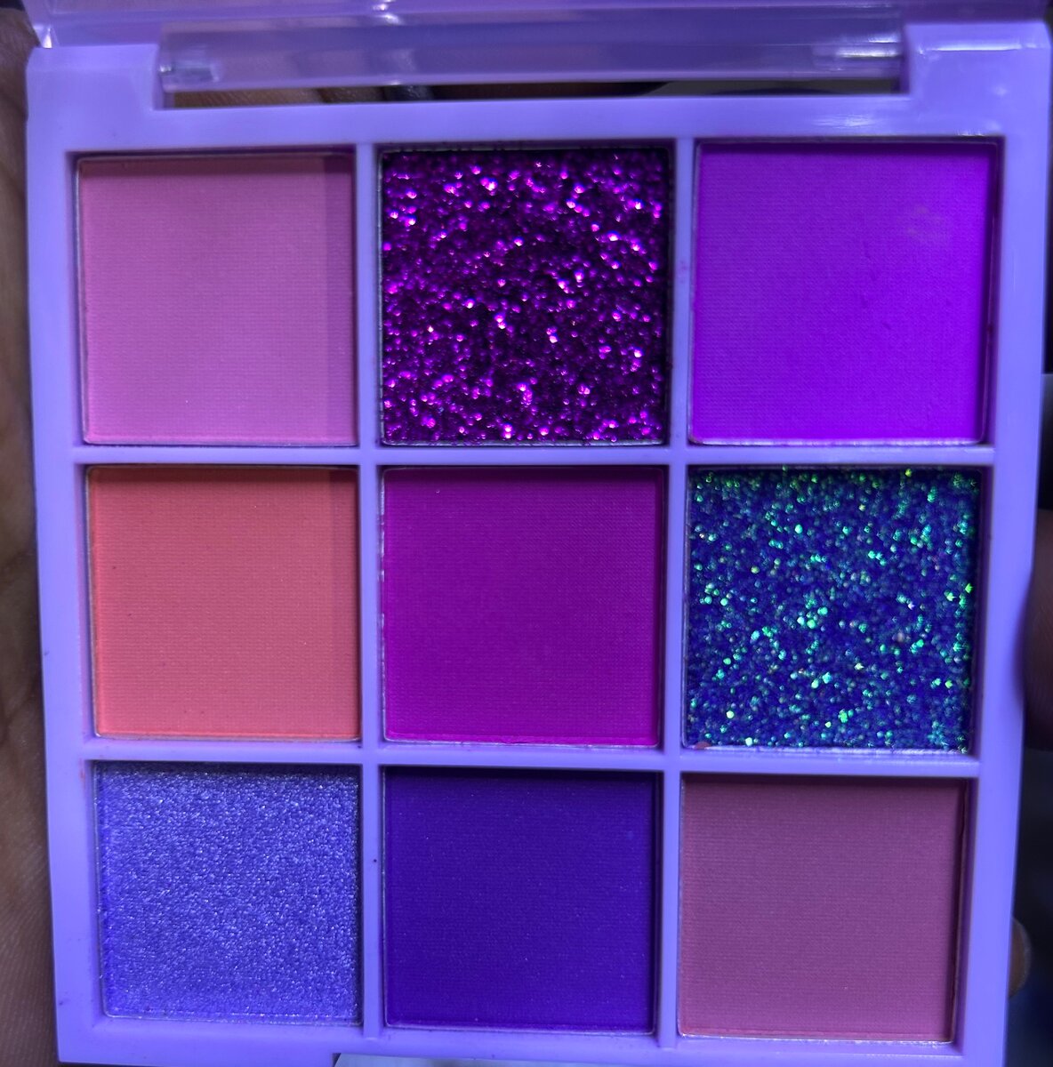 Palette d'ombres à paupières vive