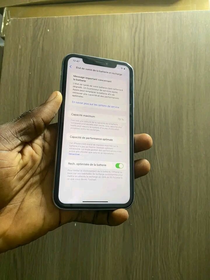 iPhone Bleu Débloqué