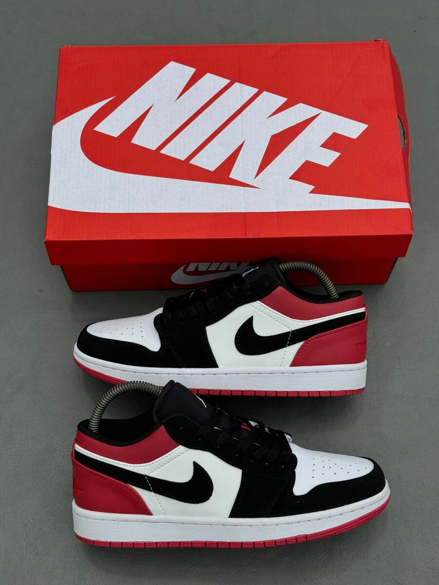 Nike Sneakers Low Top