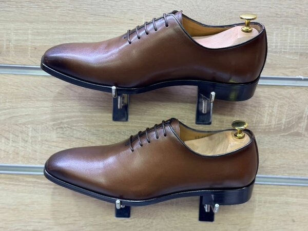 Chaussures habillées en cuir élégantes