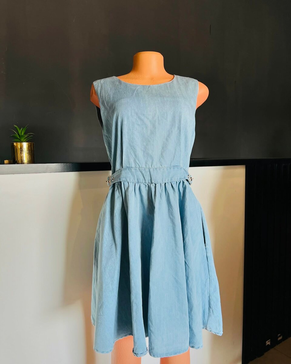  women's beautiful dress 