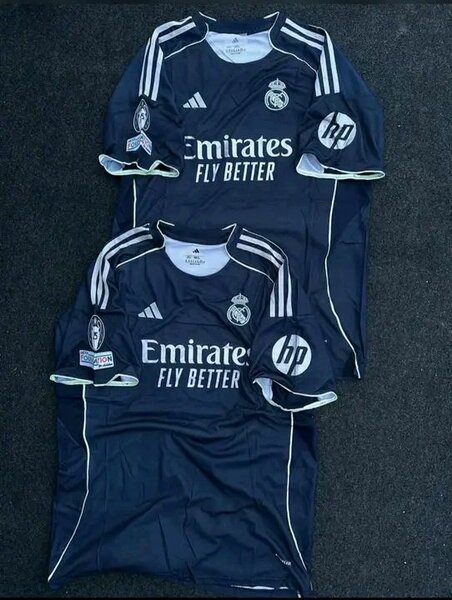 Maillots de football Adidas
