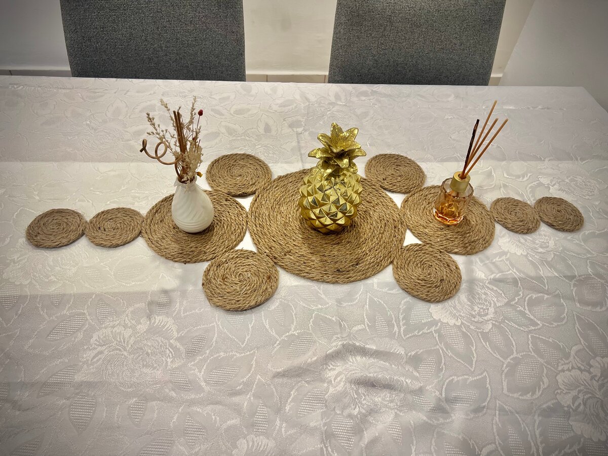 Chemin de Table Jute