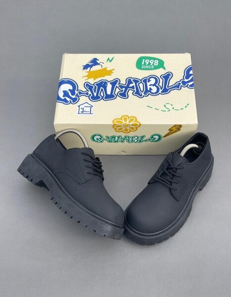 Chaussures noires élégantes