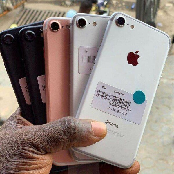 iPhone 7 reconditionné - 32Go - Noir, Rose ou Blanc