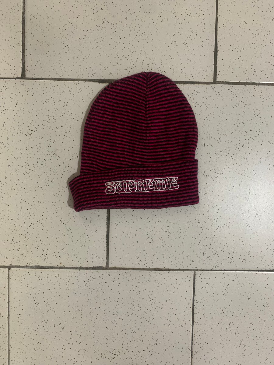 Bonnet rayé Supreme