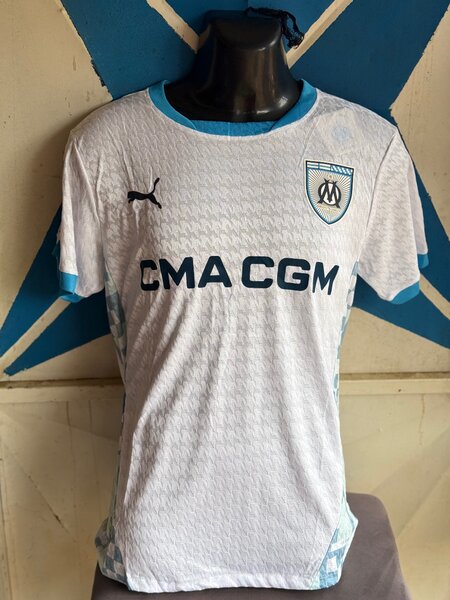 Maillots de football de club