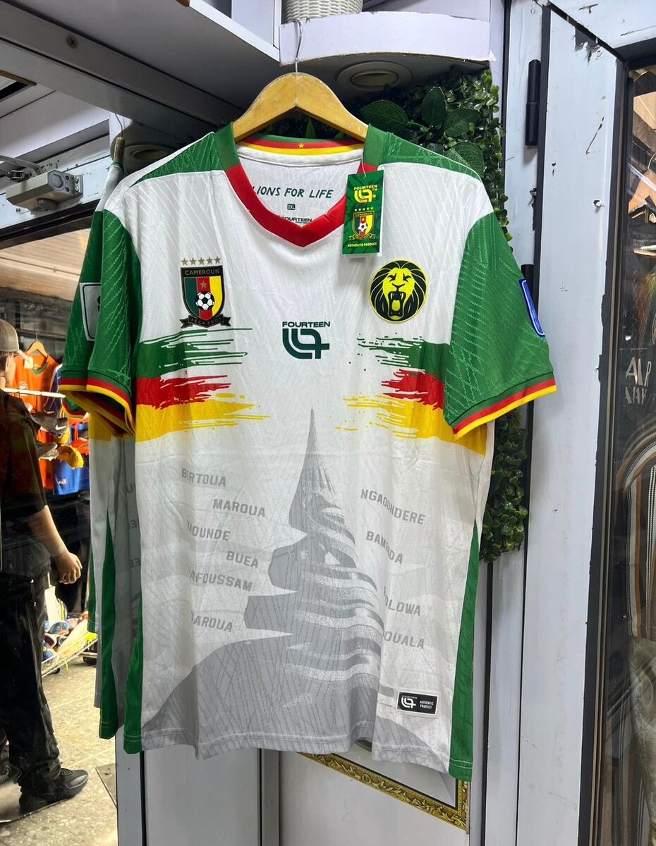 Maillots pro et retro