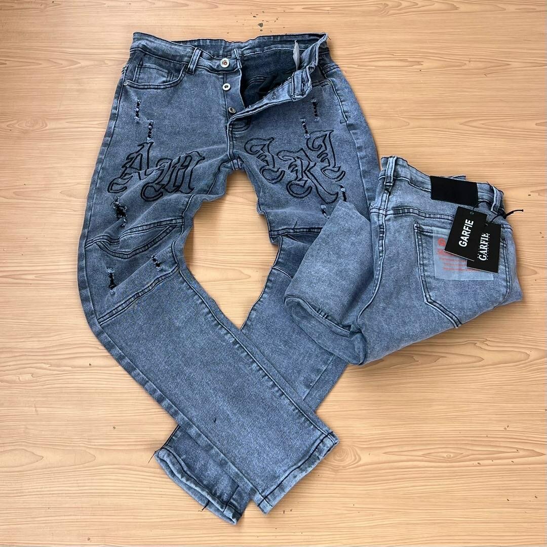 Stock jeans