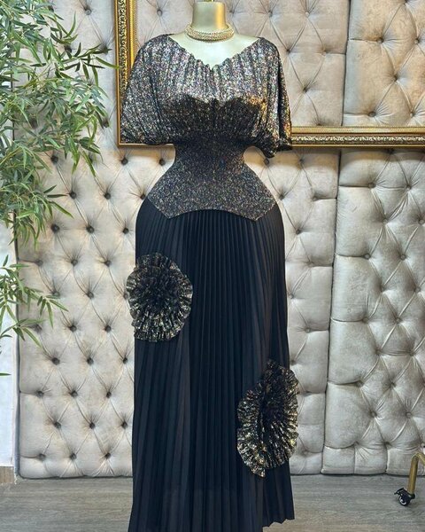 Robe Évasée Plissée Élégante