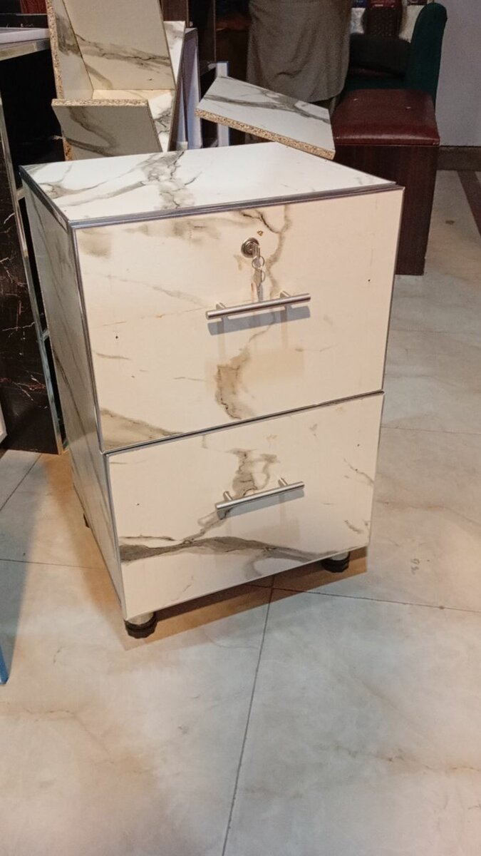 Table side bed