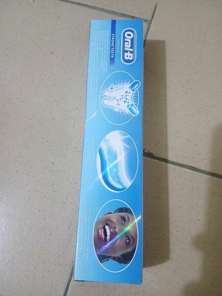 Brosse à dents Oral-B Precision Clean