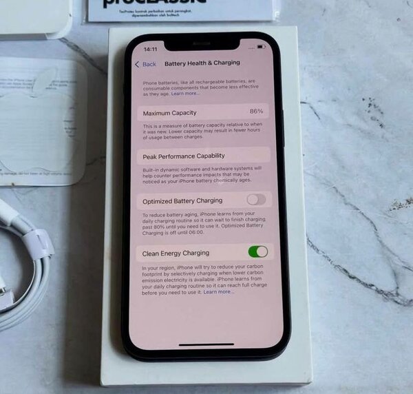 iPhone 12 Noir 64 Go