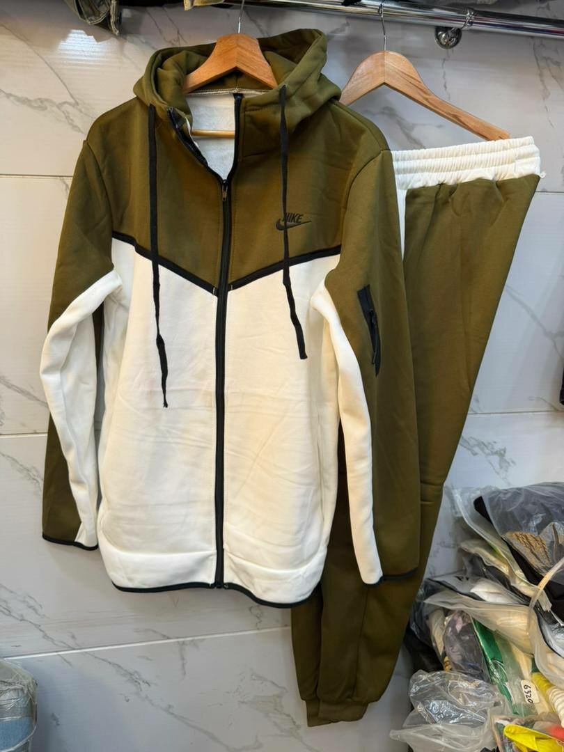 Ensemble de survêtement hommes