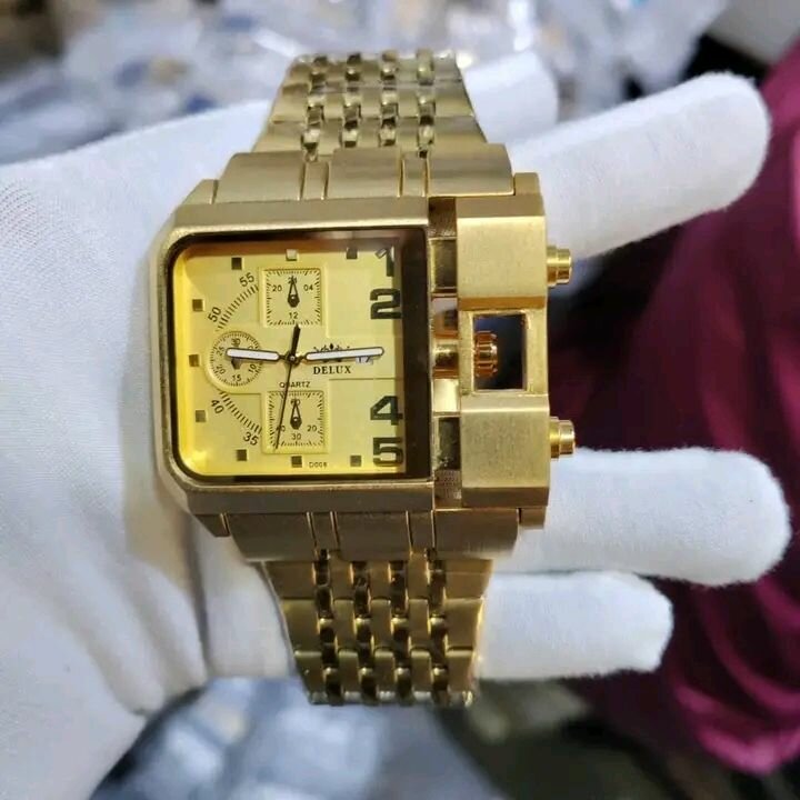 Montre DeLuxe Dorée