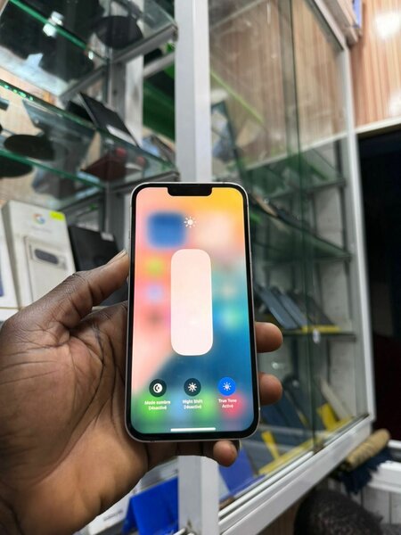 iPhone 13 simple 128 giga