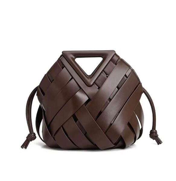 Sac à main en cuir tressé