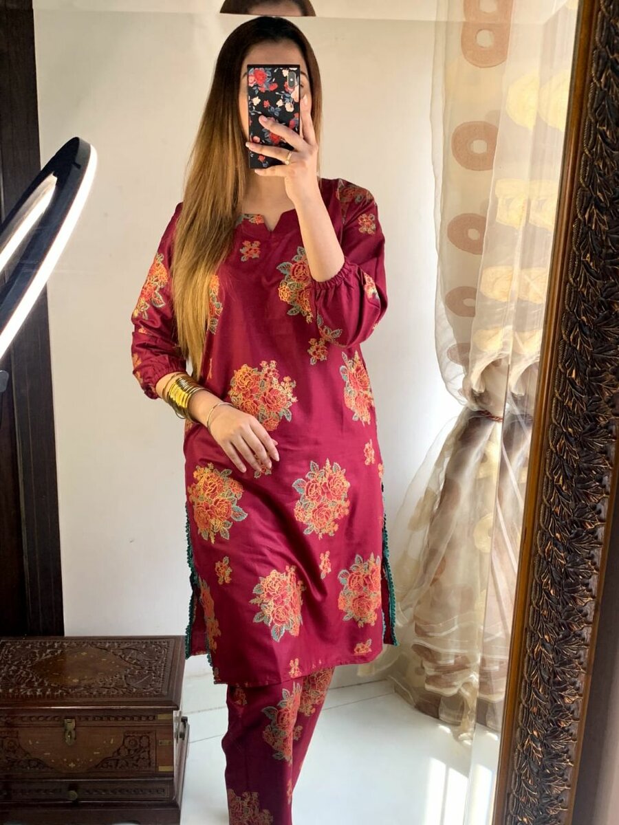 Most demanding Gulab print Linen 2p suit for girls and women