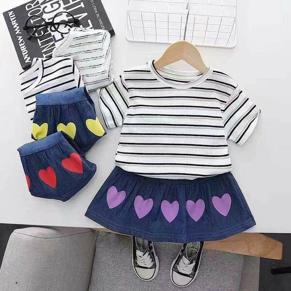 Vêtements pour enfant (fille)