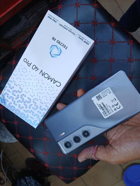 Camon 40pro 256GB 8ram