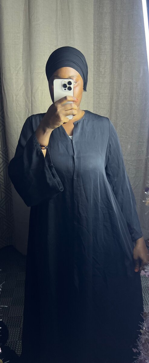 Abaya noir élégante pour femmes