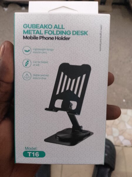 Desktop phone holder