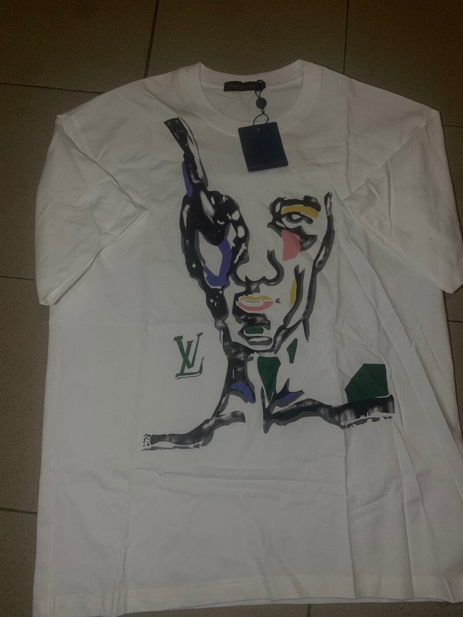 T-shirt graphique Louis Vuitton