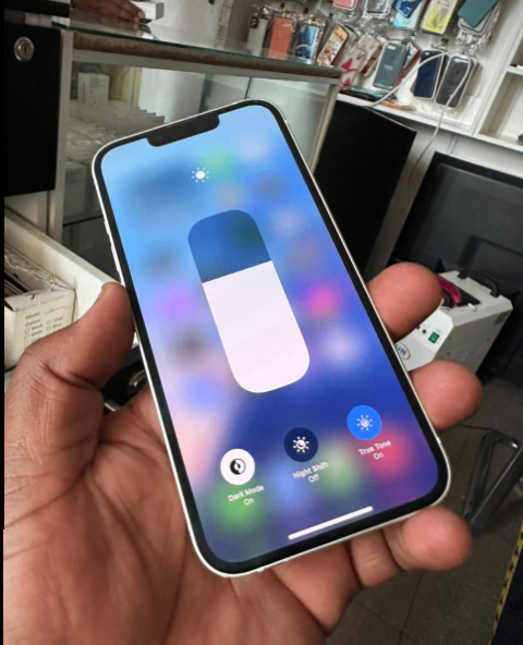 Pre-owned iPhone 13