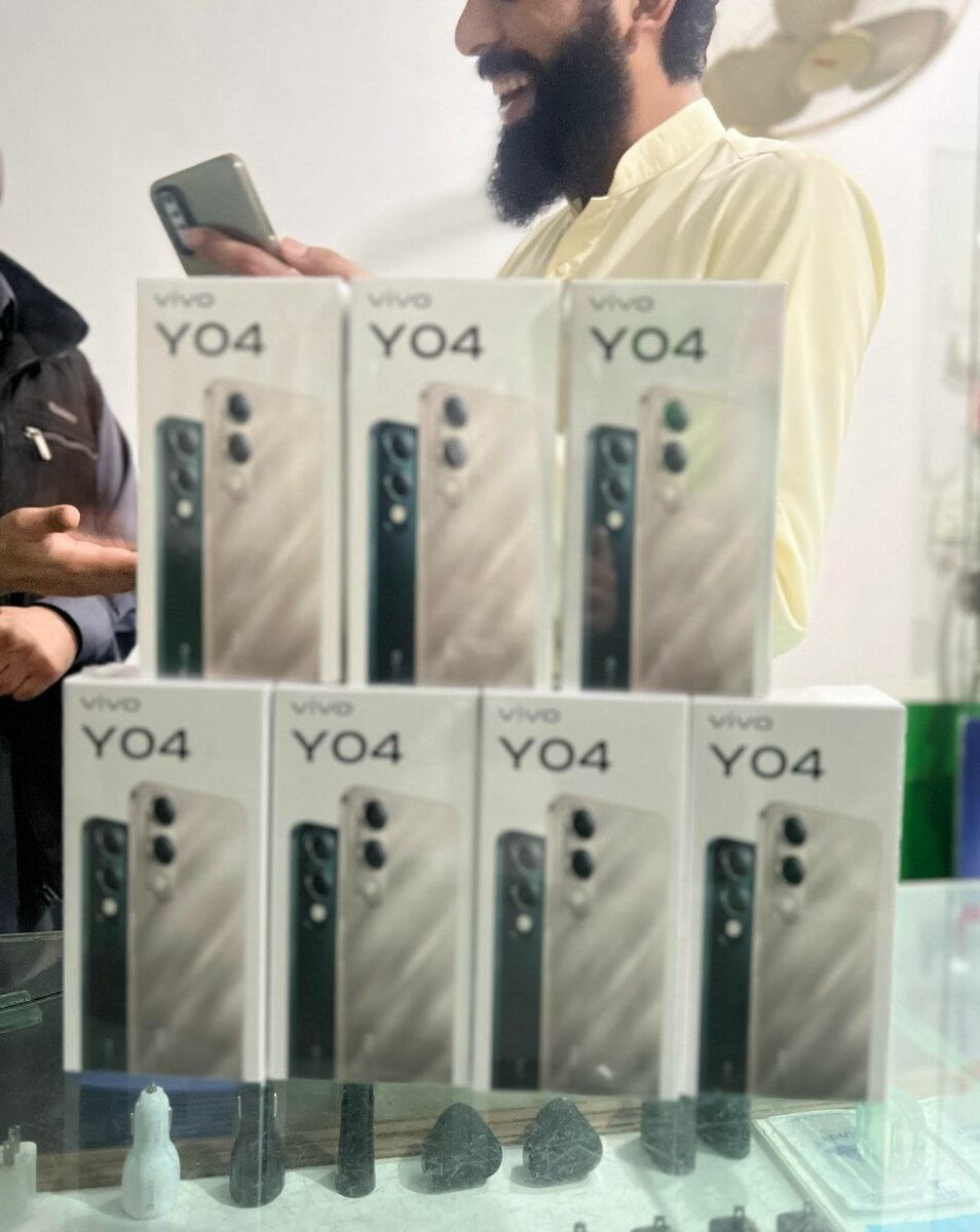Vivo y04 new Model 4+64