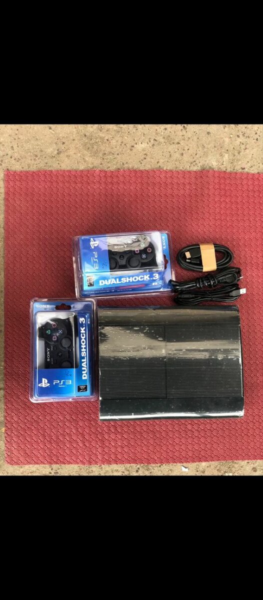 PlayStation 3 PS3 Slim slim pack complet prêt à jouer !