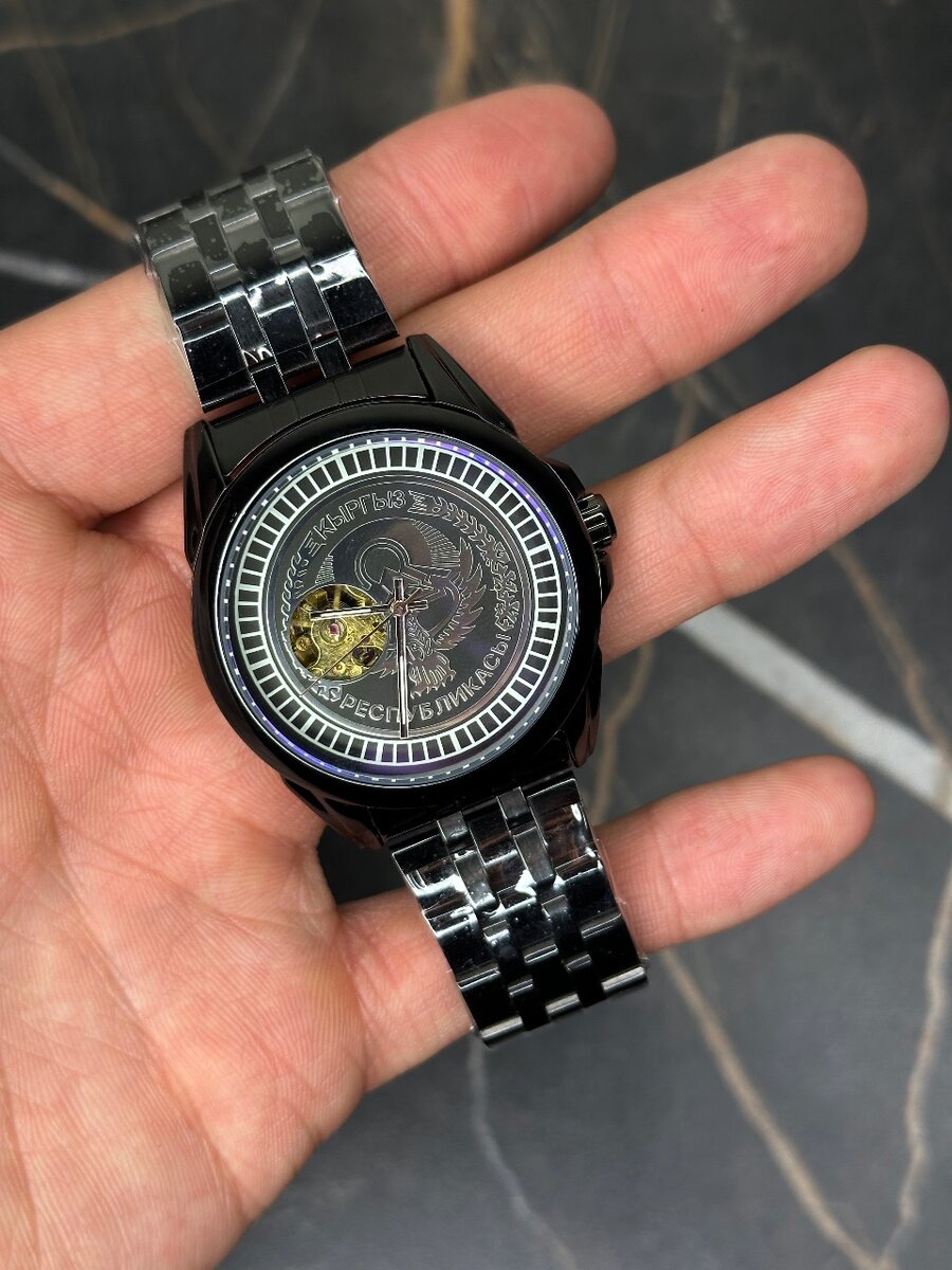 Часы с гербом Кыргызстана, механические