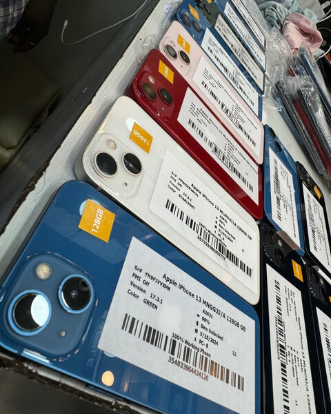 Apple iPhone 13 128GB Débloqué