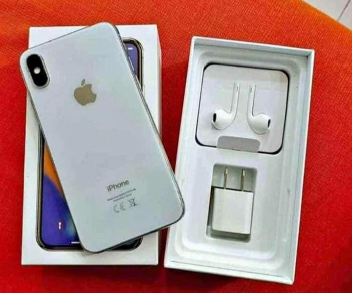 iPhone X 64Go Blanche ️Blanche