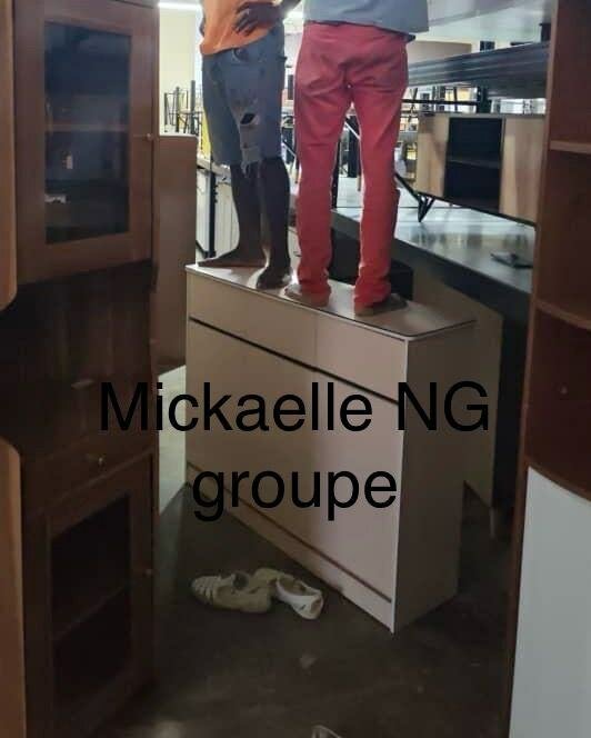 Buffet blanc moderne