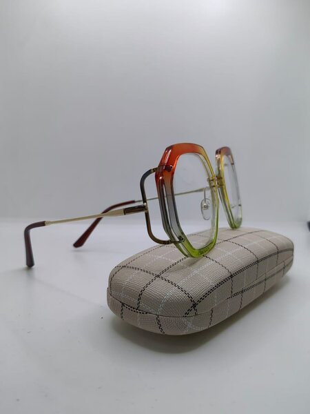 Lunettes hexagonales tendance