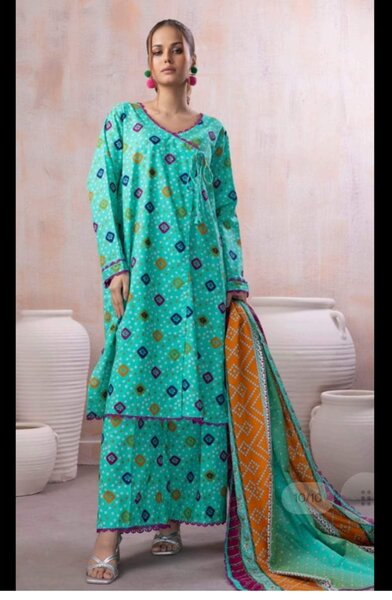 Identic separates khaddar