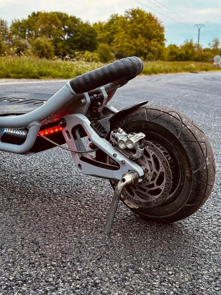 Trottinette électrique tout-terrain