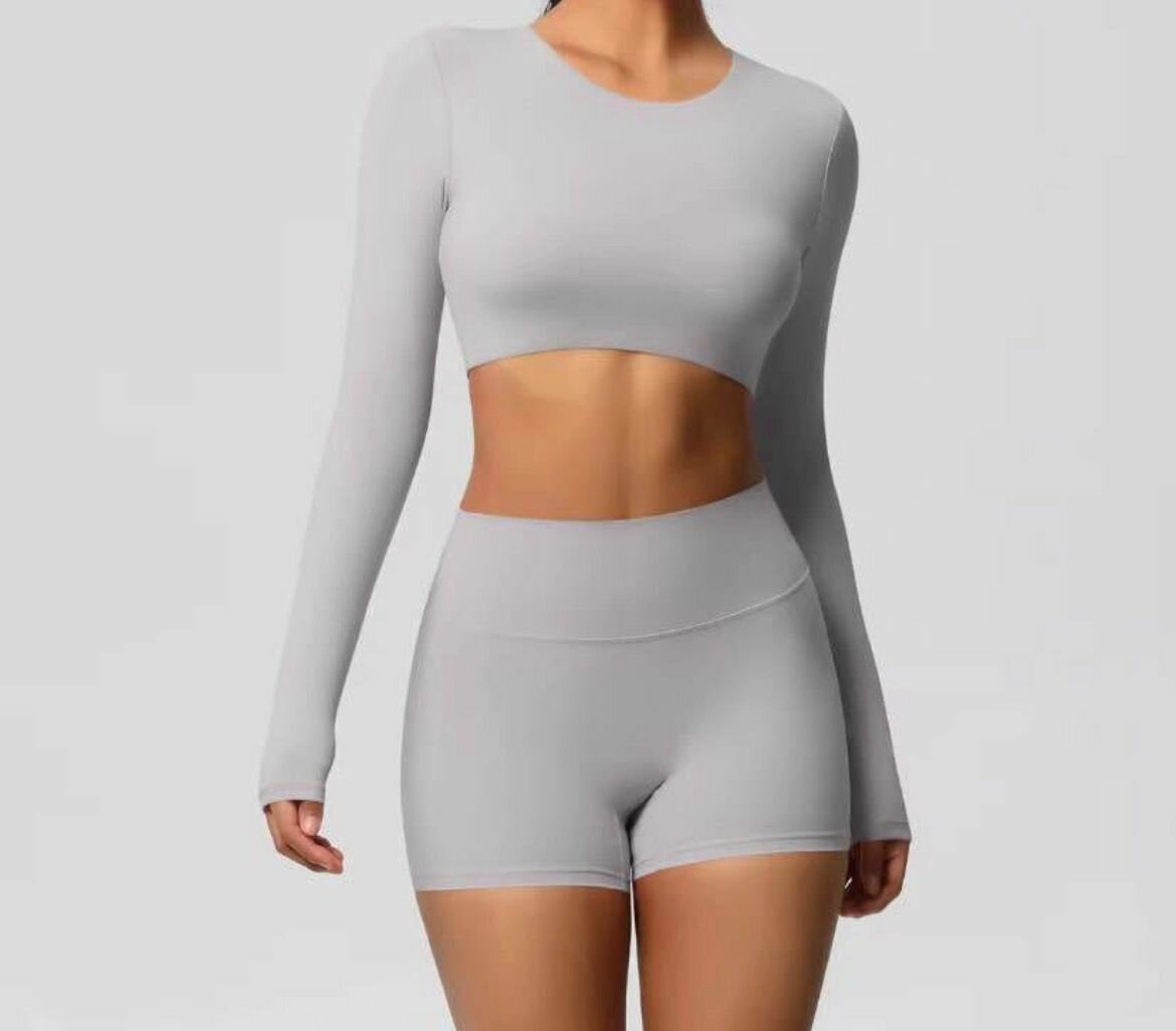 Ensemble sport femme design