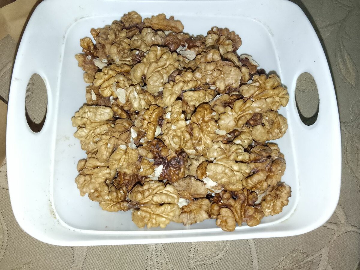 Walnuts without shell