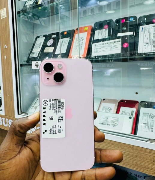 iPhone 15 Rose 128Go