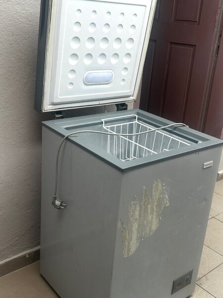 Congélateur coffre compact