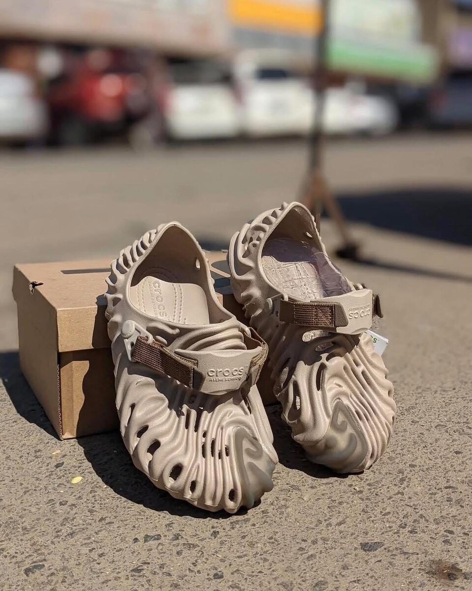 Chaussures Crocs en vente