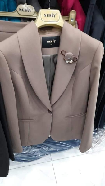 Suit beige